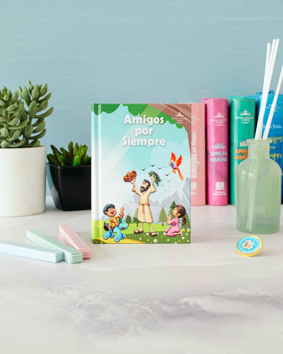 📖✨ Biblia para niños Amigos por Siempre

¡Elige tu modelo favorito! 💙💗

Disponible en:
▪Tapa dura celeste
▪Tapa dura rosada
▪Con cierre azul
▪Con cierre fucsia
▪Con cierre rosado
▪